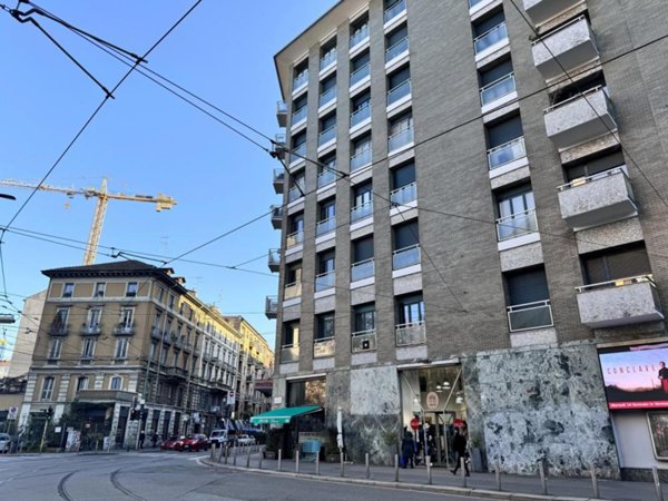 negozio in vendita a Milano in zona Parco Solari
