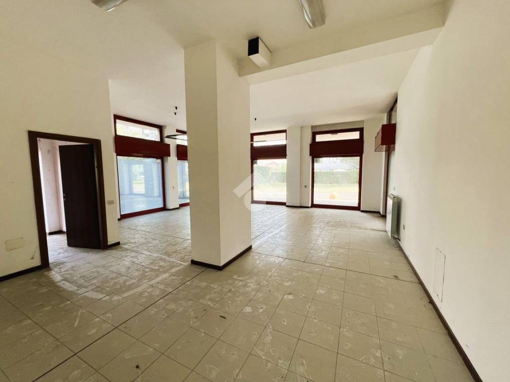 loft in vendita a Milano in zona Gallaratese