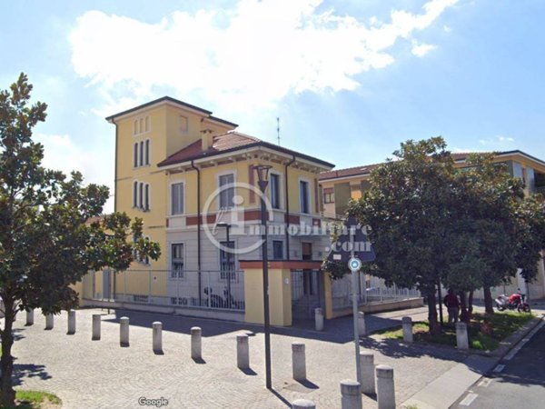 casa indipendente in vendita a Milano in zona Precotto