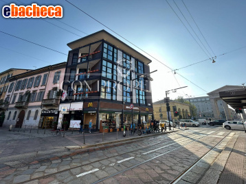negozio in vendita a Milano in zona Porta Ticinese