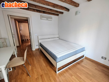 appartamento in vendita a Milano in zona Porta Vittoria