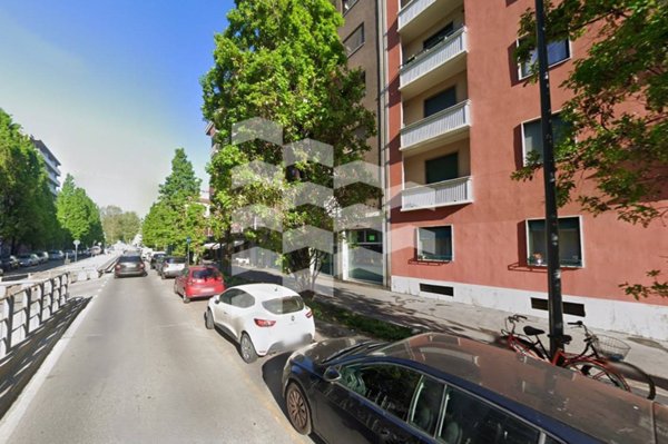 ufficio in vendita a Milano in zona Centro Storico