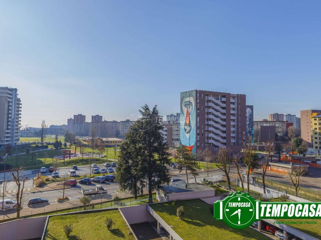 appartamento in vendita a Milano in zona Gallaratese