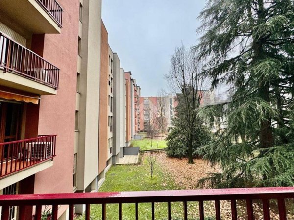 appartamento in vendita a Milano in zona Famagosta