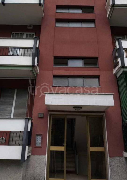 appartamento in vendita a Milano in zona Quarto Oggiaro