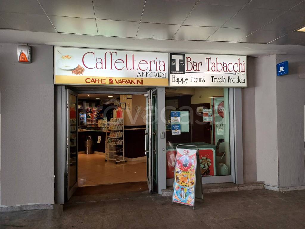 negozio in vendita a Milano in zona Affori