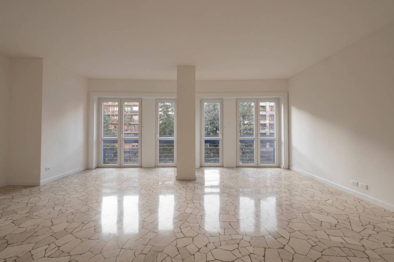 appartamento in vendita a Milano in zona Città Studi