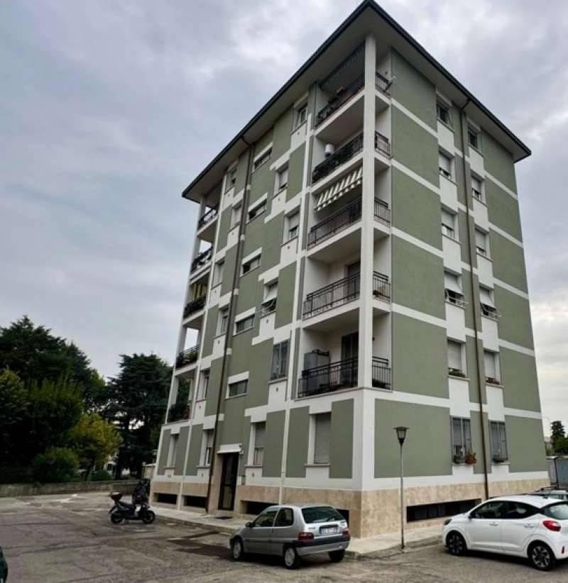 appartamento in vendita a Milano in zona Greco