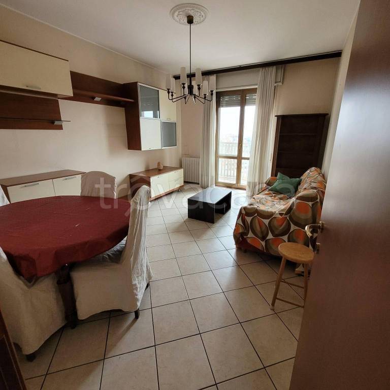 appartamento in vendita a Milano in zona Quartiere degli Olmi