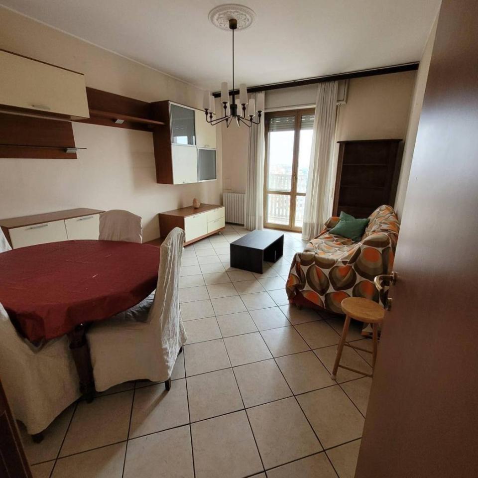 appartamento in vendita a Milano in zona Quartiere degli Olmi