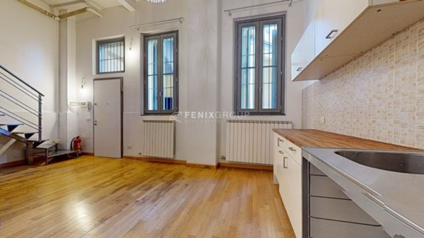 appartamento in vendita a Milano in zona Loreto