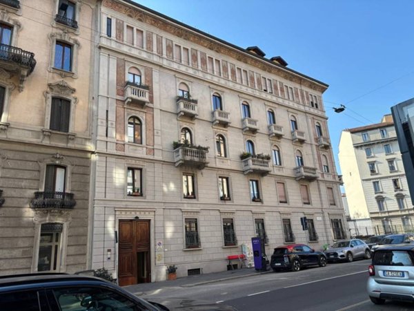 appartamento in vendita a Milano in zona Sempione