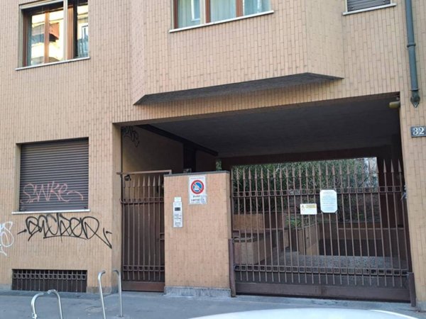 negozio in vendita a Milano in zona Città Studi