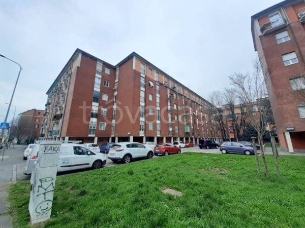 appartamento in vendita a Milano in zona Chiesa Rossa