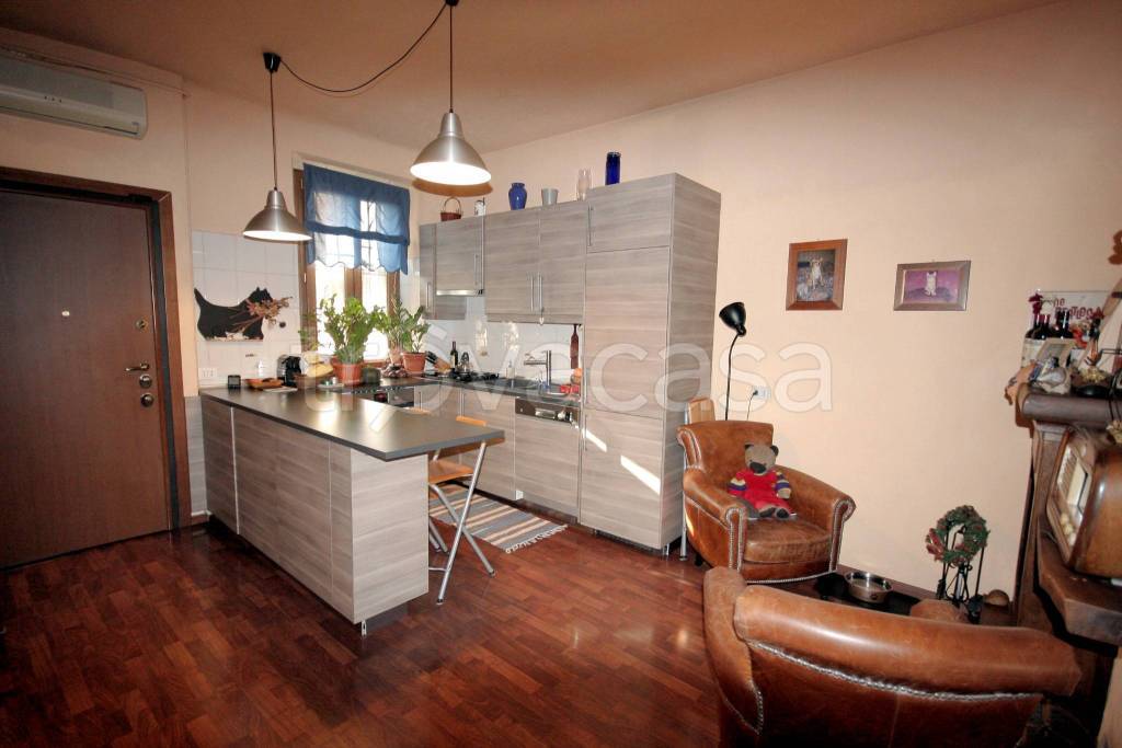 appartamento in vendita a Milano in zona Piazzale Lodi