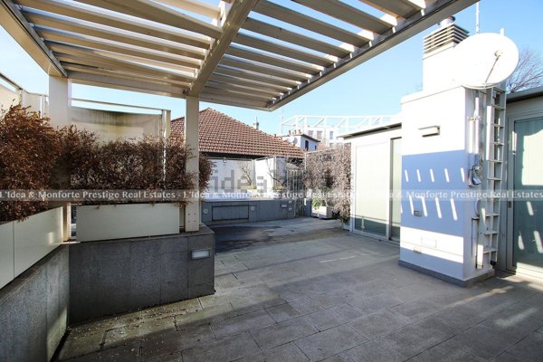 casa indipendente in vendita a Milano