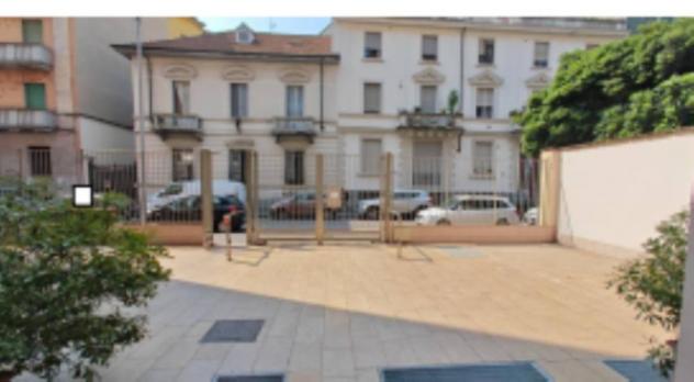 negozio in vendita a Milano in zona Greco