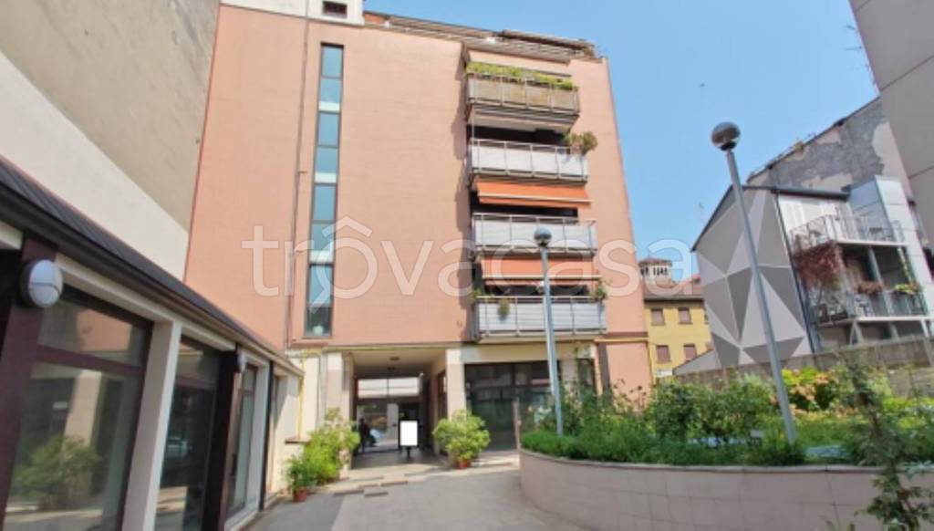 negozio in vendita a Milano