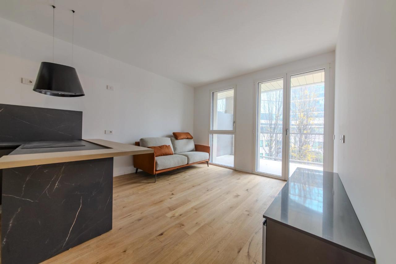 appartamento in vendita a Milano in zona QT8