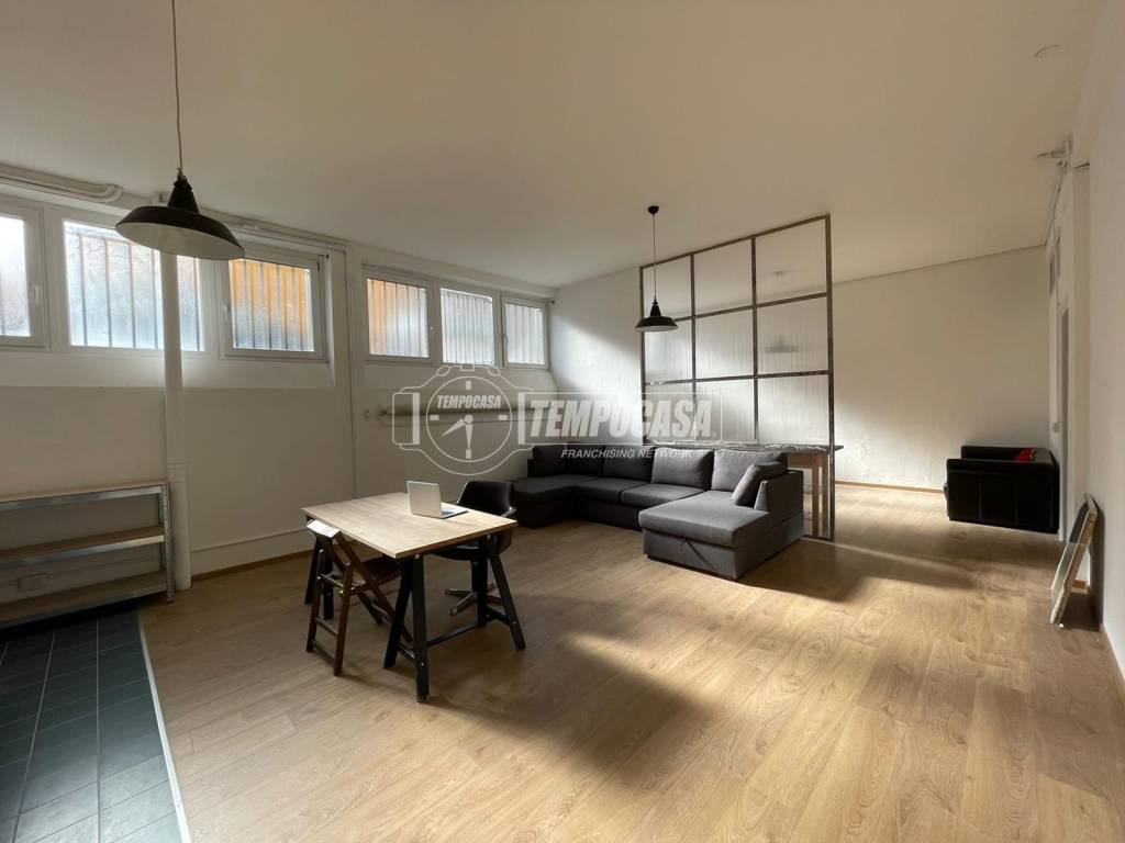 appartamento in vendita a Milano in zona Bovisa