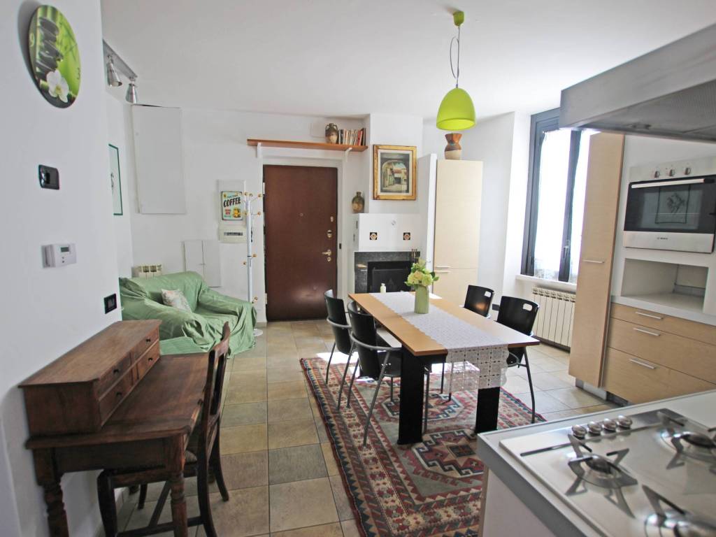 appartamento in vendita a Milano in zona Isola