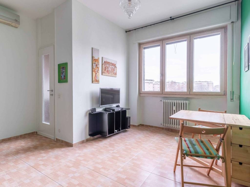 appartamento in vendita a Milano in zona Famagosta