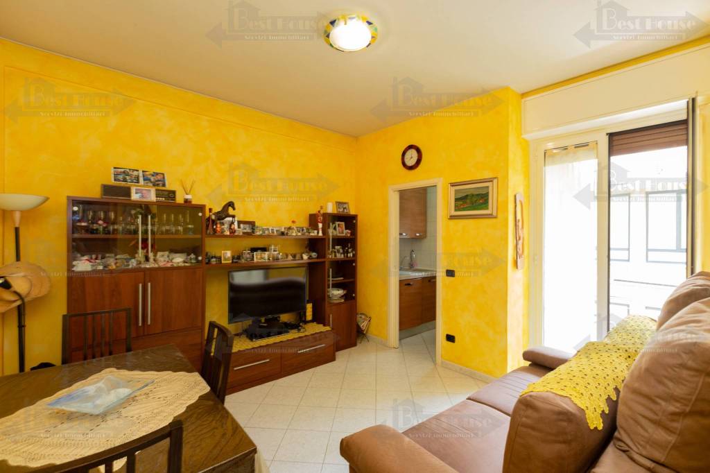 appartamento in vendita a Milano in zona Gorla