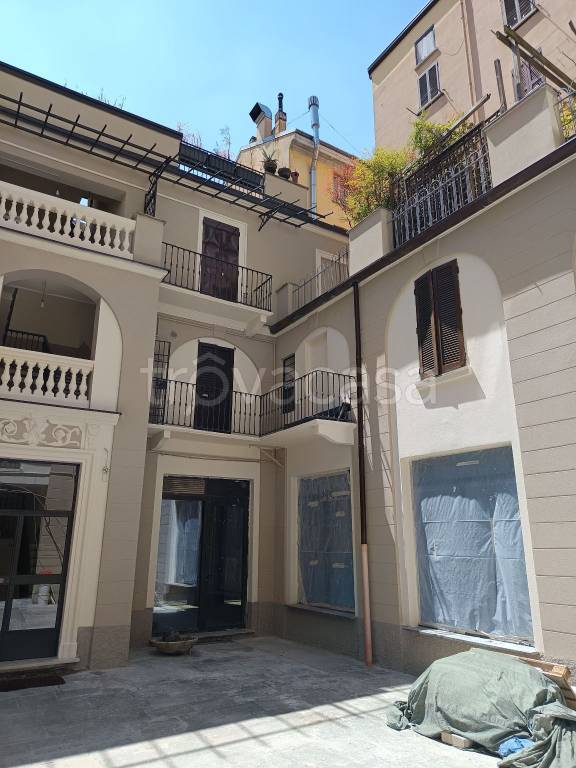 appartamento in vendita a Milano in zona Porta Venezia