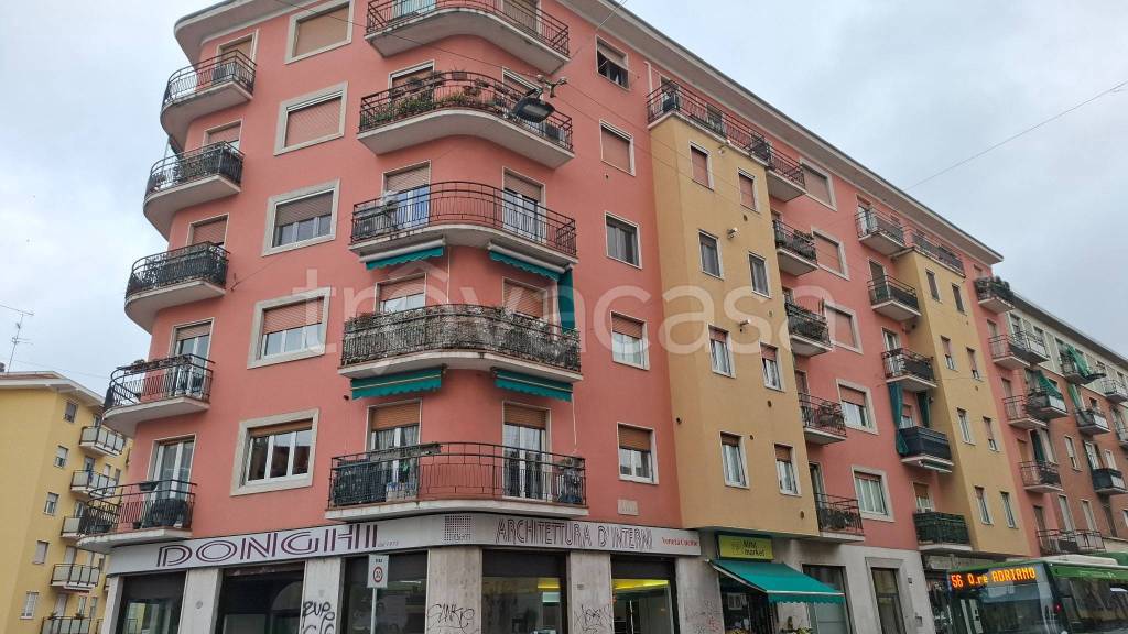 appartamento in vendita a Milano in zona Crescenzago