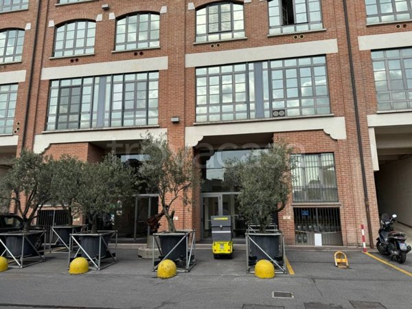 appartamento in vendita a Milano in zona Taliedo