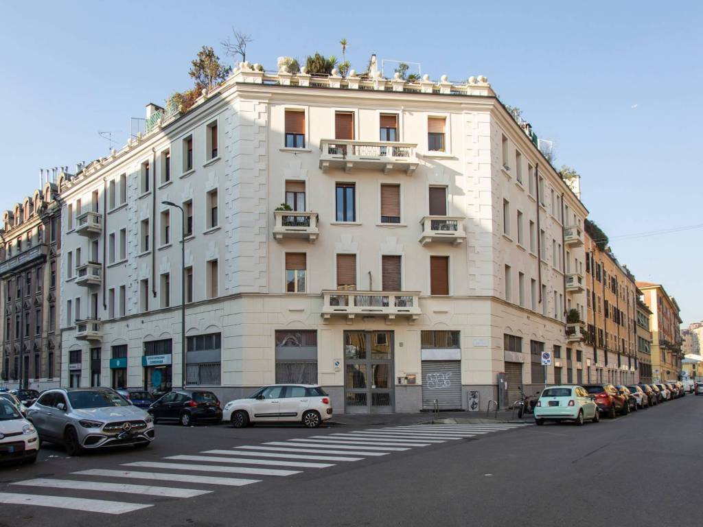 appartamento in vendita a Milano in zona Piazzale Lodi