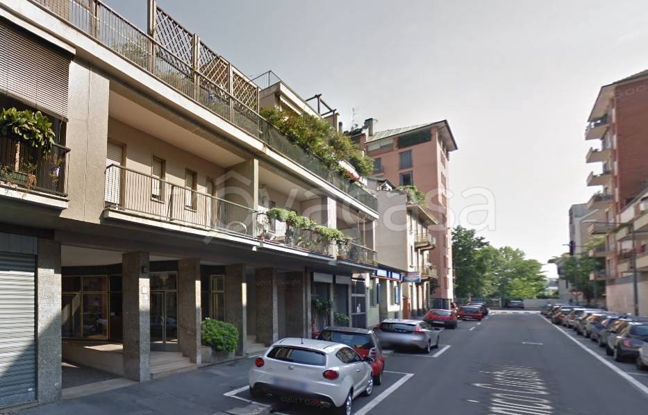 appartamento in vendita a Milano in zona Sempione
