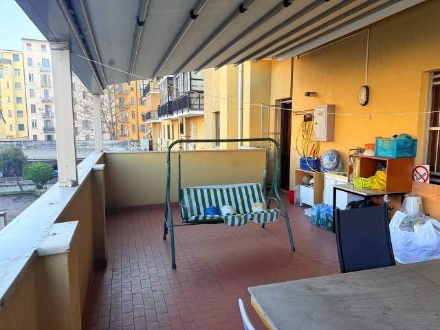 appartamento in vendita a Milano in zona Bocconi