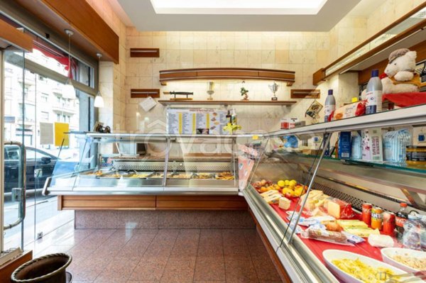 appartamento in vendita a Milano in zona Porta Vittoria