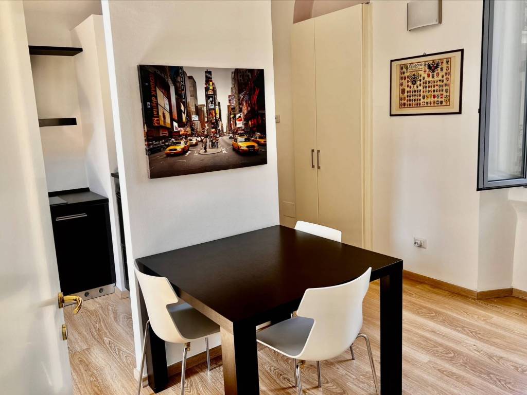 appartamento in vendita a Milano in zona Città Studi