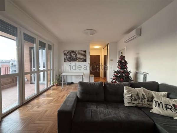 appartamento in vendita a Milano in zona Famagosta