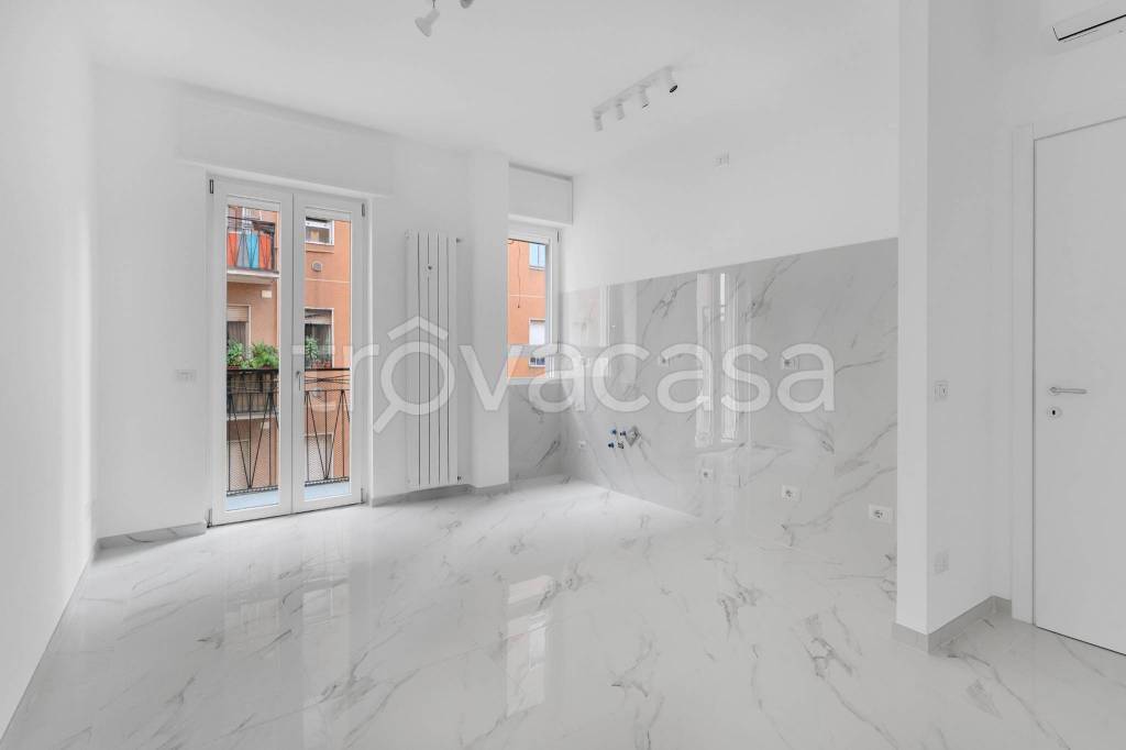 appartamento in vendita a Milano in zona Crescenzago