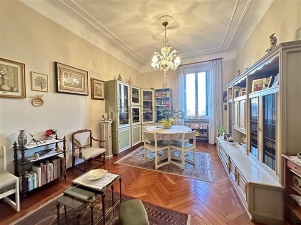 appartamento in vendita a Milano in zona Lorenteggio