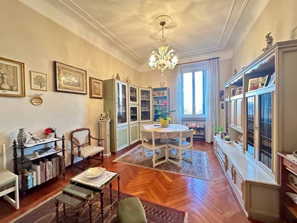 appartamento in vendita a Milano in zona Lorenteggio