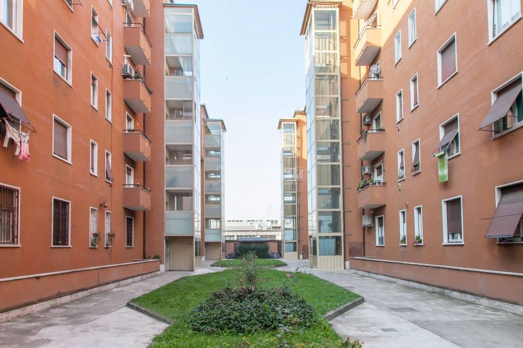 appartamento in vendita a Milano in zona Maggiolina