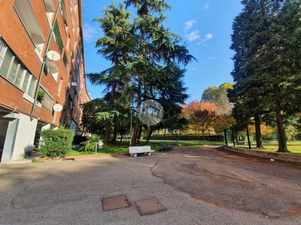appartamento in vendita a Milano in zona Barona