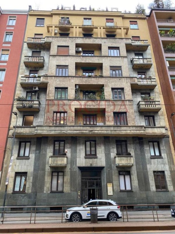 appartamento in vendita a Milano in zona Porta Venezia