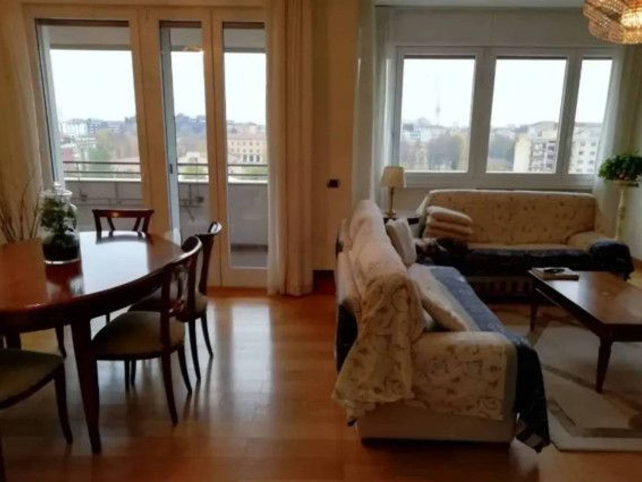 appartamento in vendita a Milano in zona Cagnola