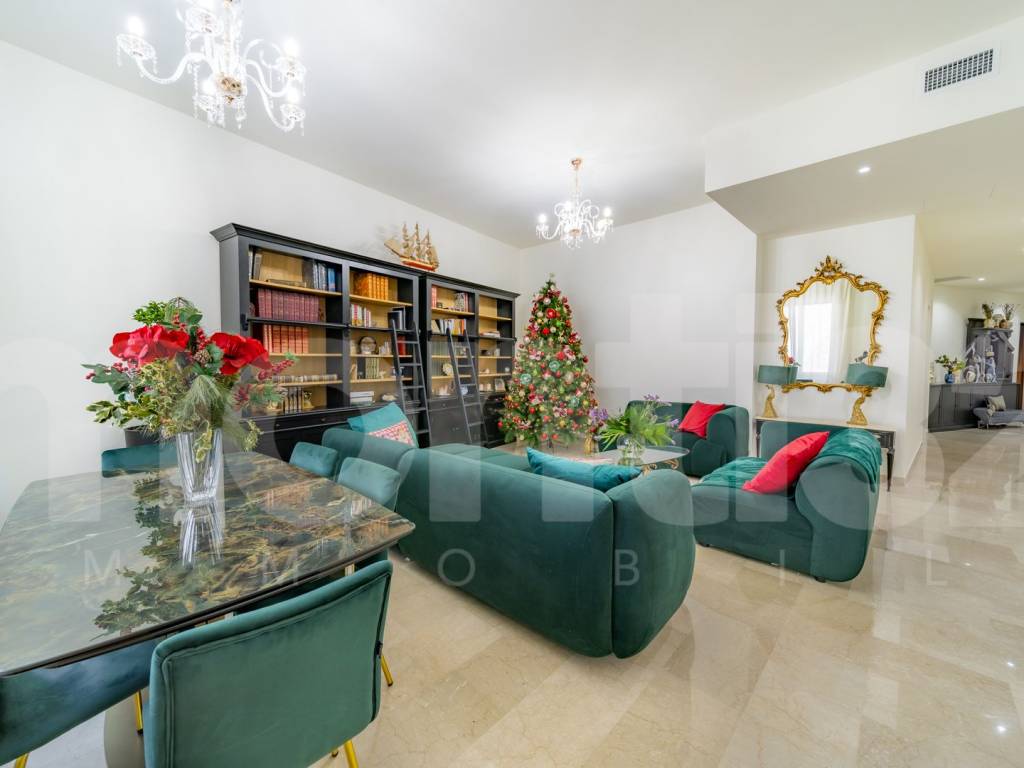 appartamento in vendita a Milano in zona Porta Nuova