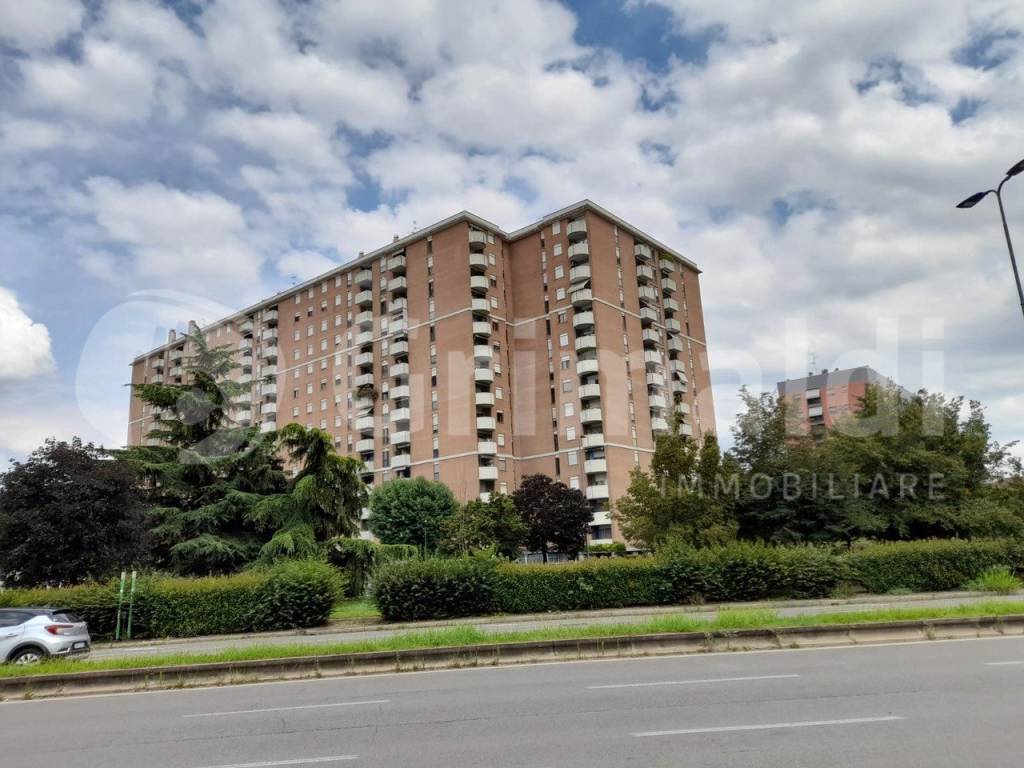 appartamento in vendita a Milano in zona Chiesa Rossa