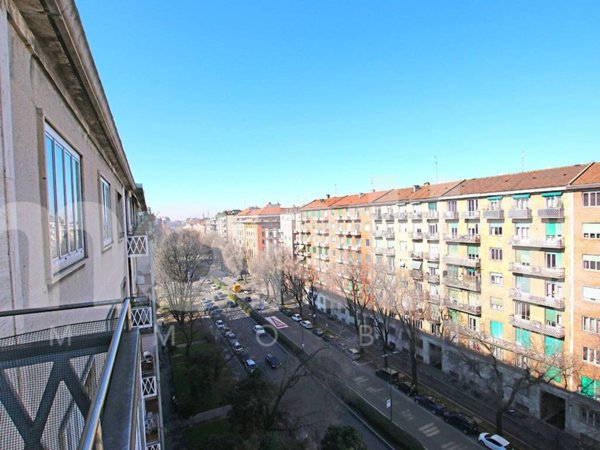 appartamento in vendita a Milano in zona Bocconi