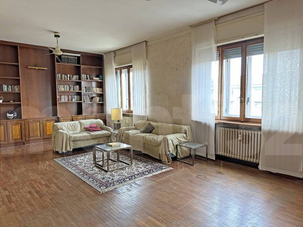 appartamento in vendita a Milano in zona Bocconi