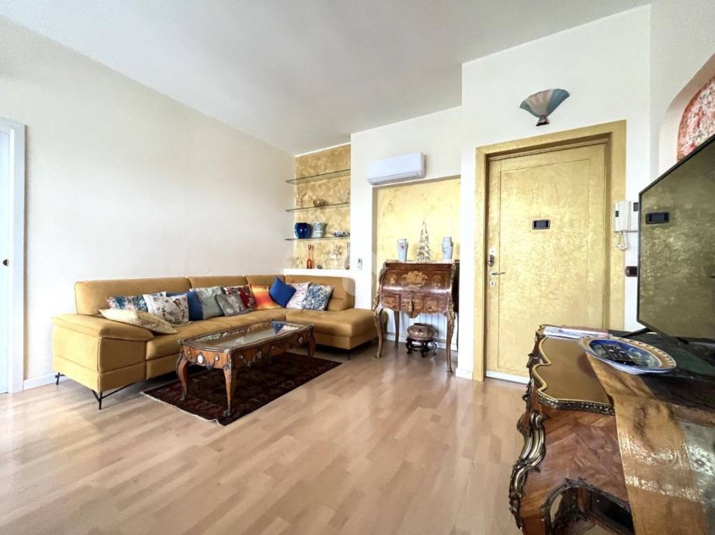 appartamento in vendita a Milano in zona Bovisa