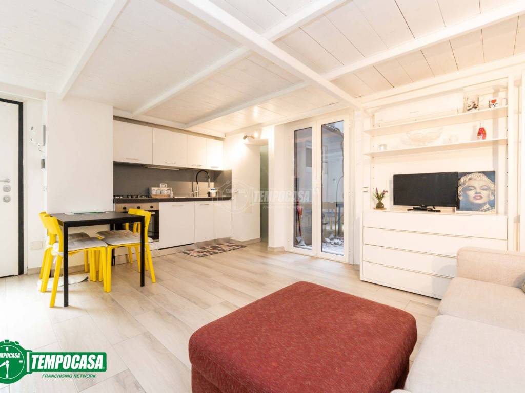 appartamento in vendita a Milano in zona Porta Venezia