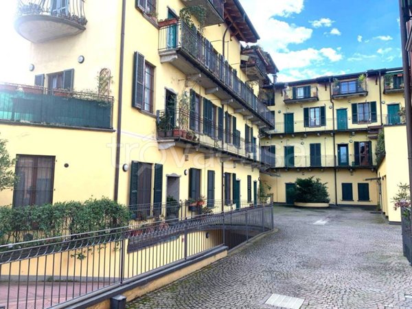 appartamento in vendita a Milano in zona Trenno